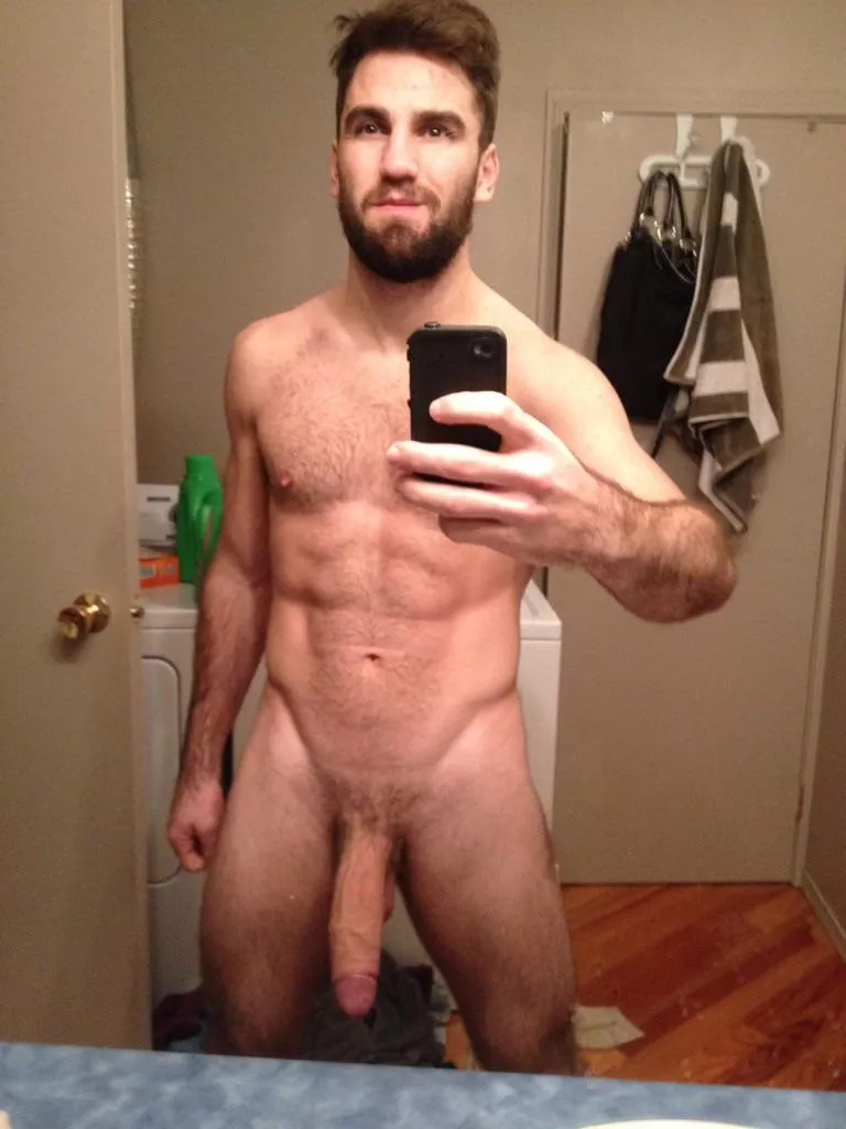 Found this pic of myself in the emoji dictionary next to 🍆