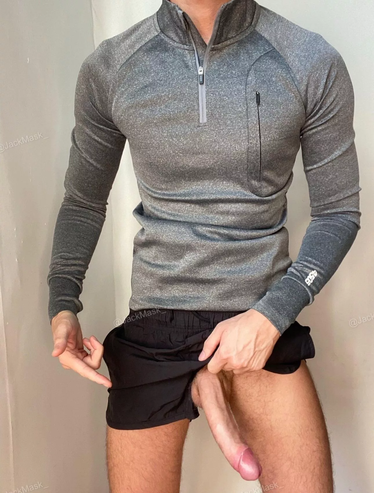 Give my dick after the gym a rate