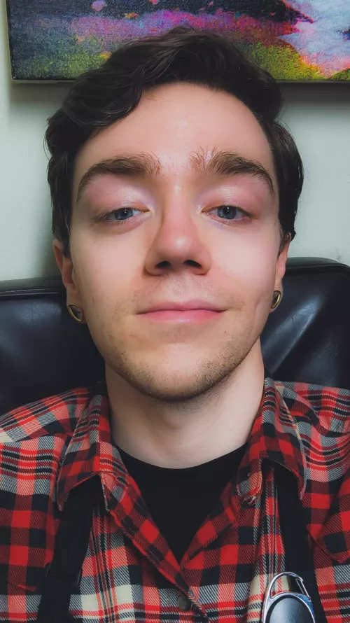 Good morning! Hope you all are having a good day! 🥰🥰🥰🥰