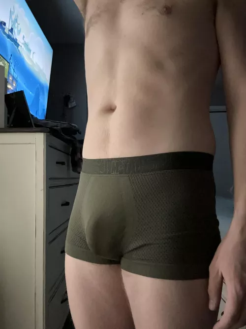 Here's me filling out my boxers😜