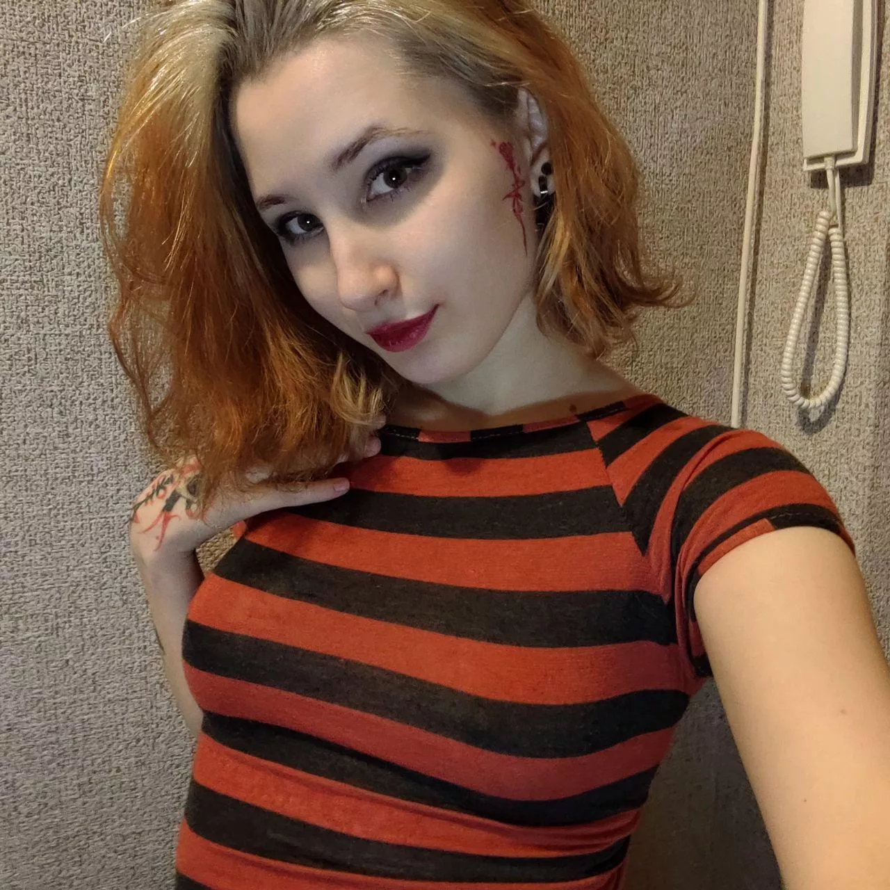 I feel amazing without bra😍