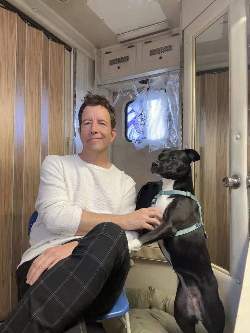 I got to be on a TV show this week and they let me bring my puppy. She stayed in my trailer with a brand new doggie bed while I was on set 😊🐶