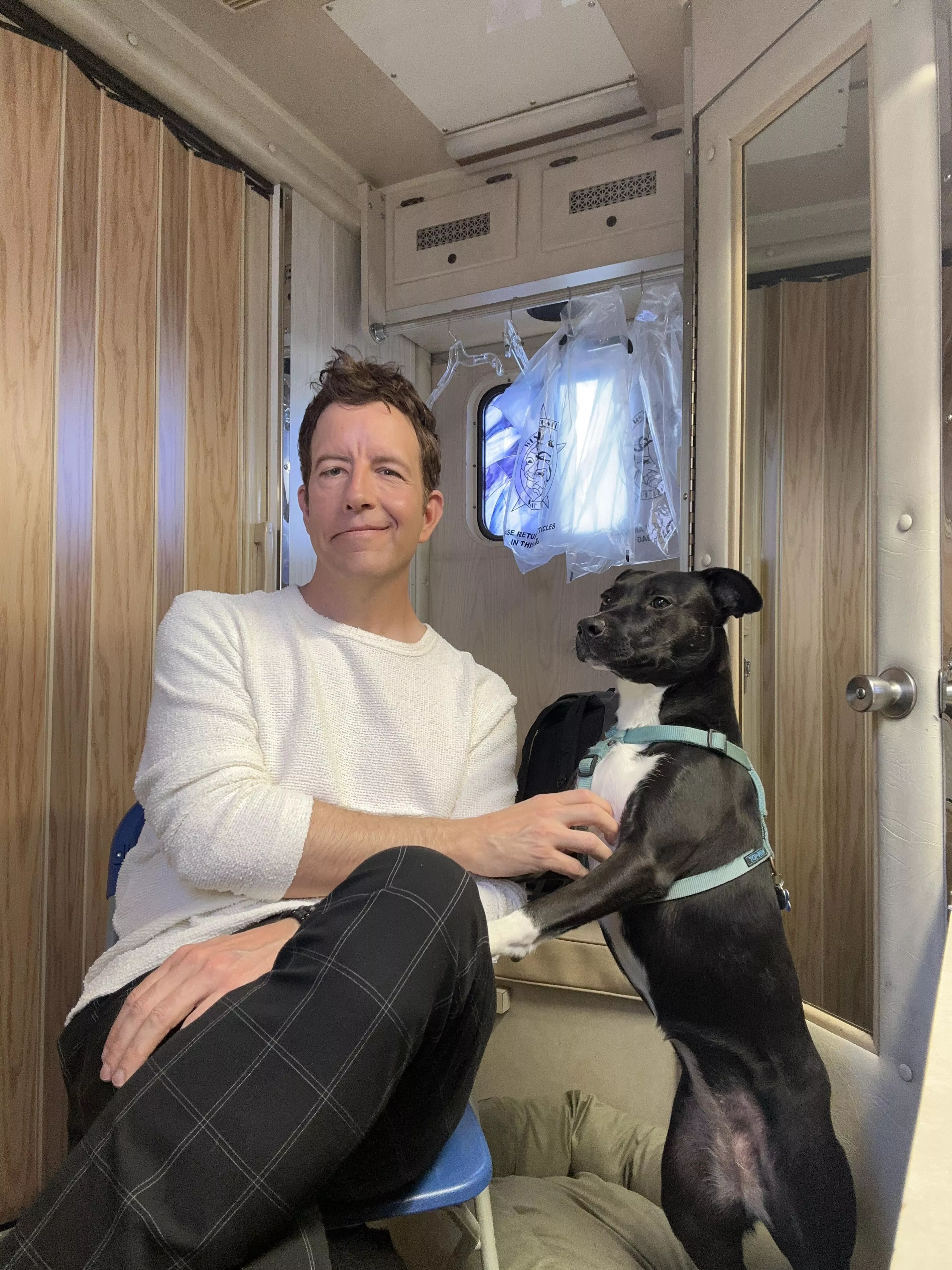 I got to be on a TV show this week and they let me bring my puppy. She stayed in my trailer with a brand new doggie bed while I was on set 😊🐶