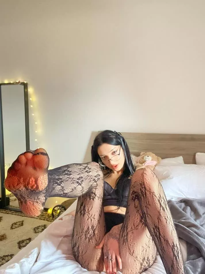 I hope you like 18 year old petite girls like me ♥