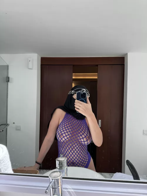 I like to wear such revealing clothes to please you