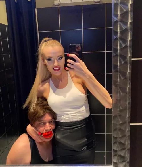 I need a submissive man who will obey me in every way [domme]