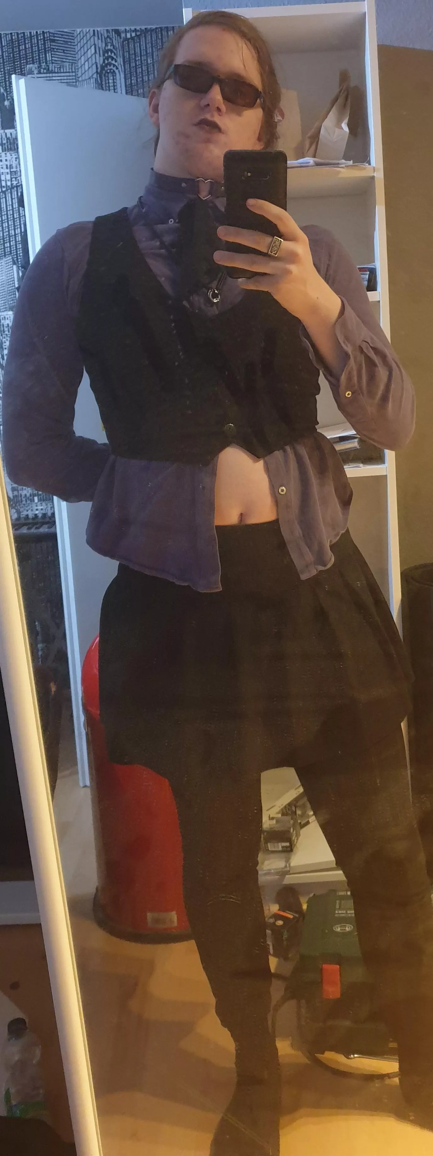 IDGAF what anyone'd say 'bout me, I bet I'd kill with this look in an office space :3