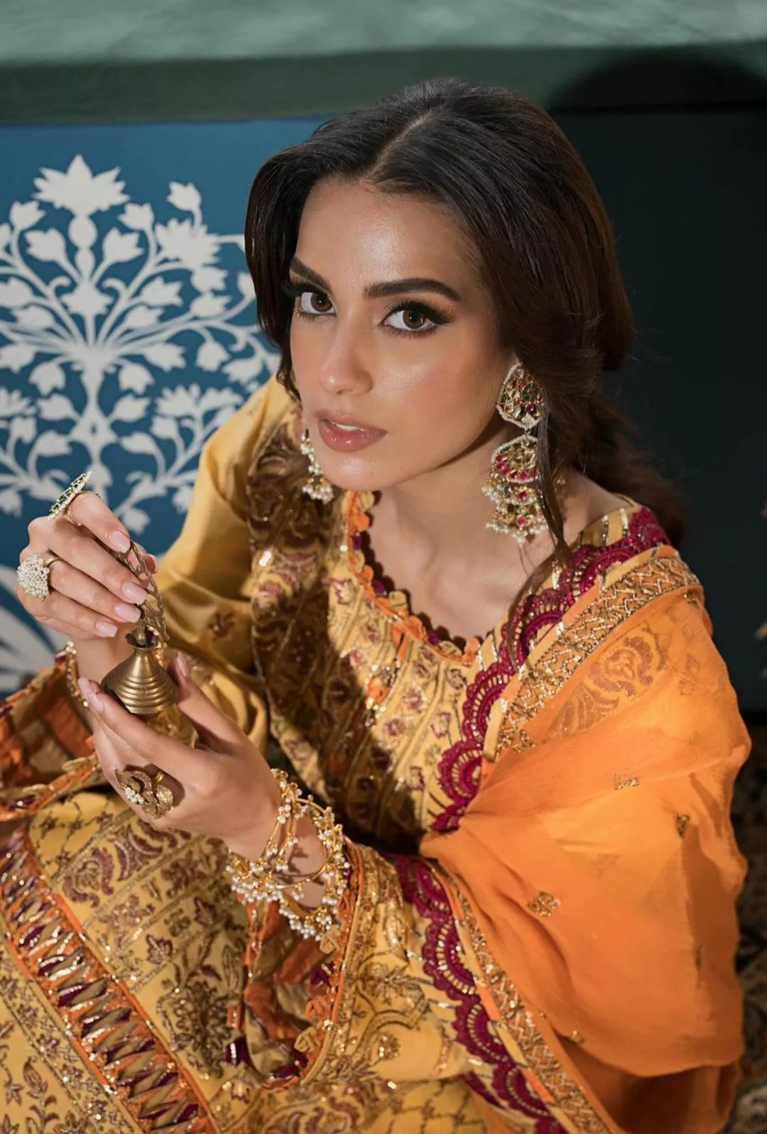Iqra Aziz