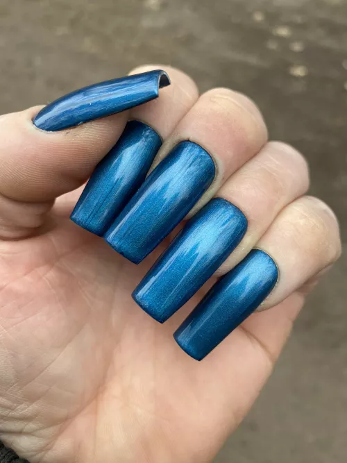 Long blue metallic