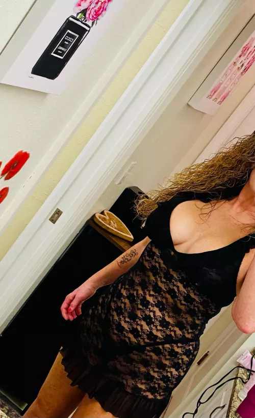 Love to play on cam and sext