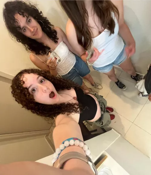 maddie, ariana, reina