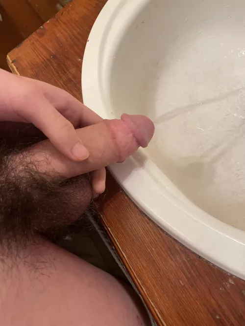 Pissing where I shouldn’t be 😩