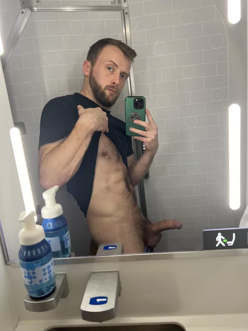 The pilot said to go back to my seat but i had unfinished business (29)