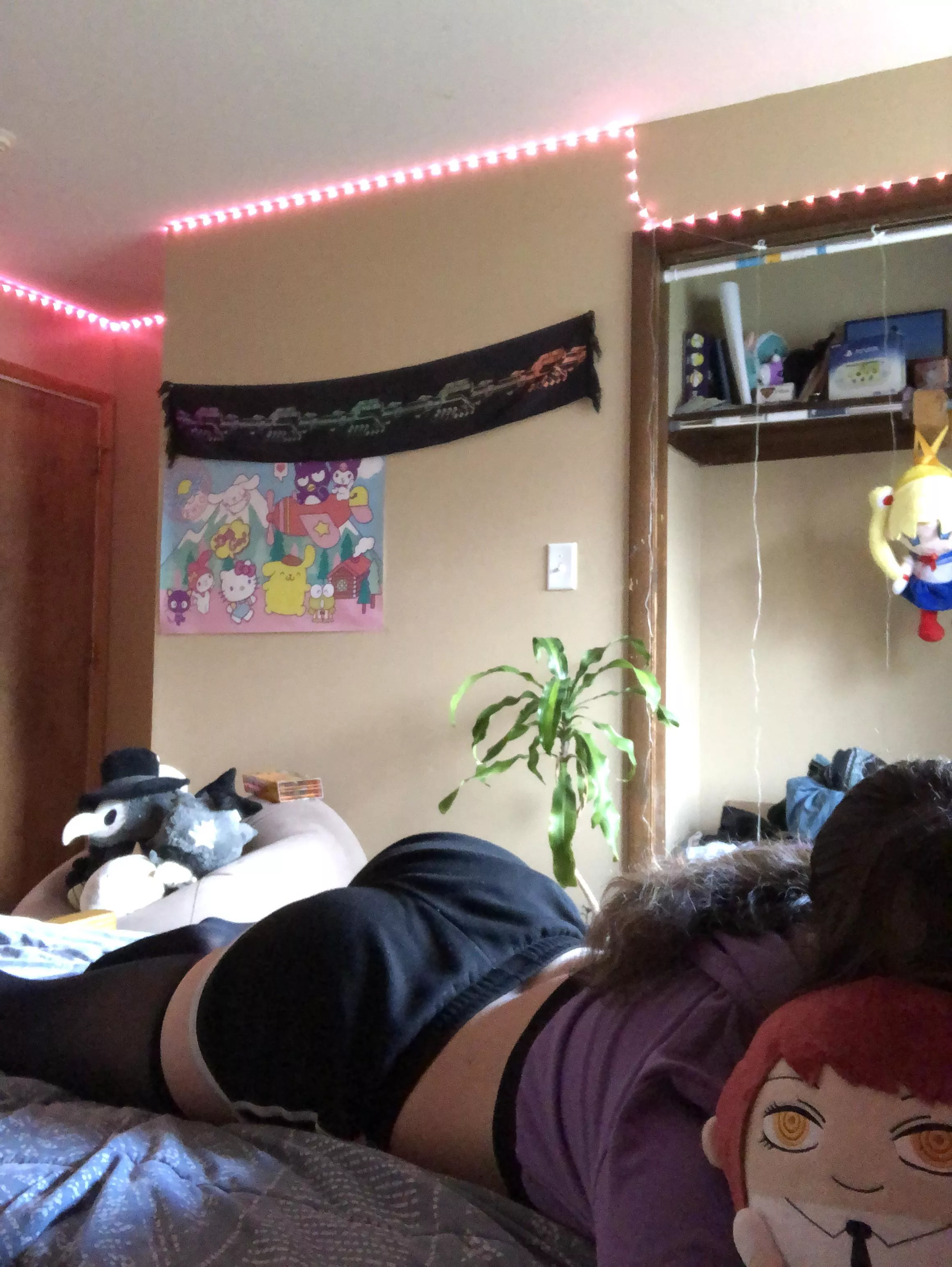 ur homie fell asleep first at the sleepover