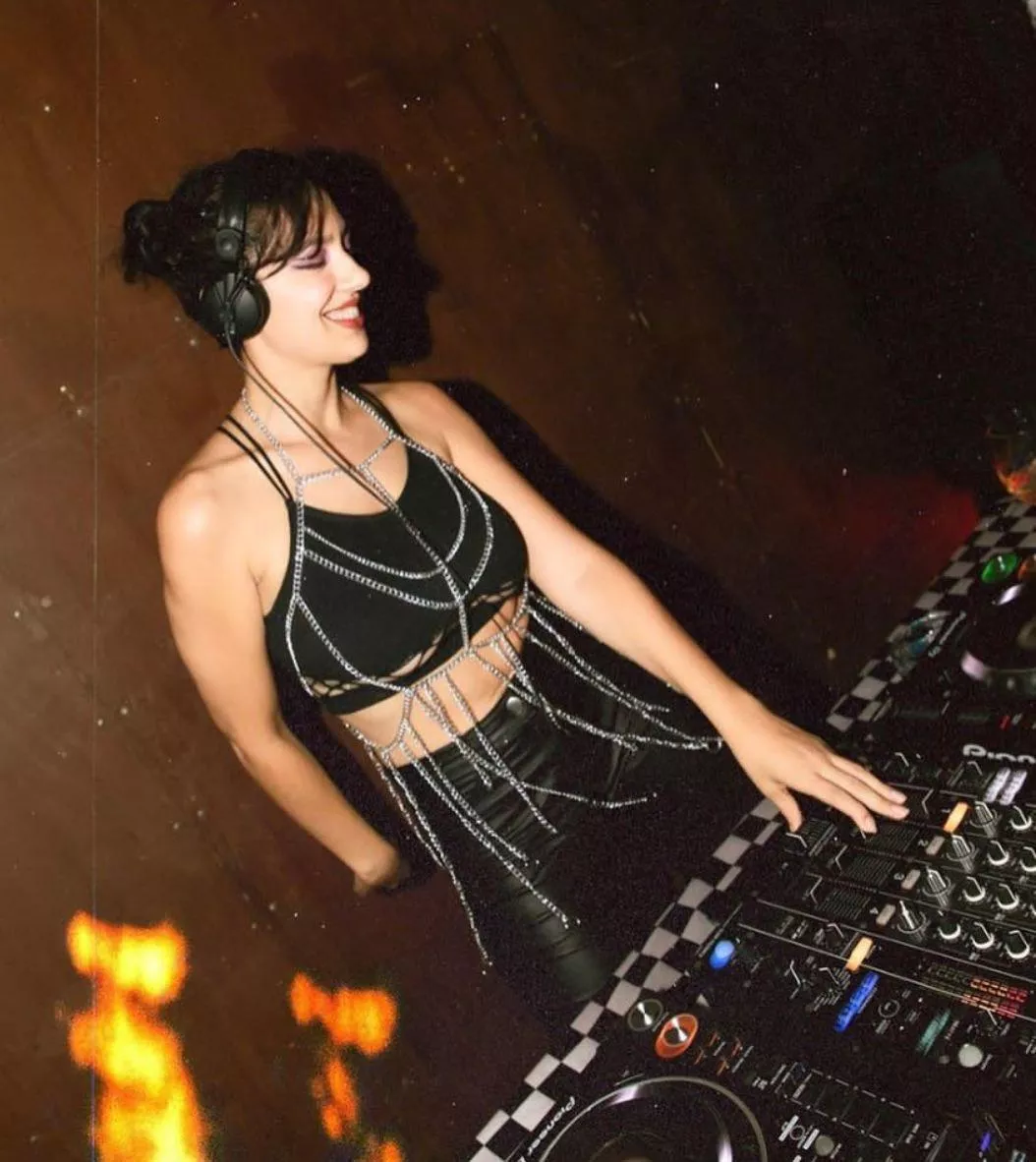 what do you think of my outfit?