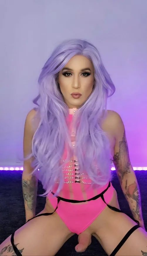 Why don't you be a good boy and suck mummy's lolli-cock 😈🍭