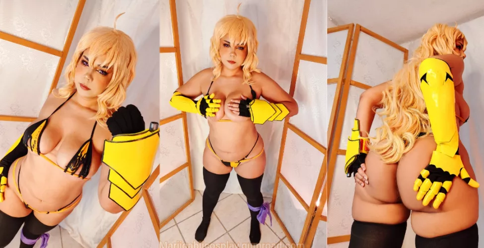 Yang in lingerie