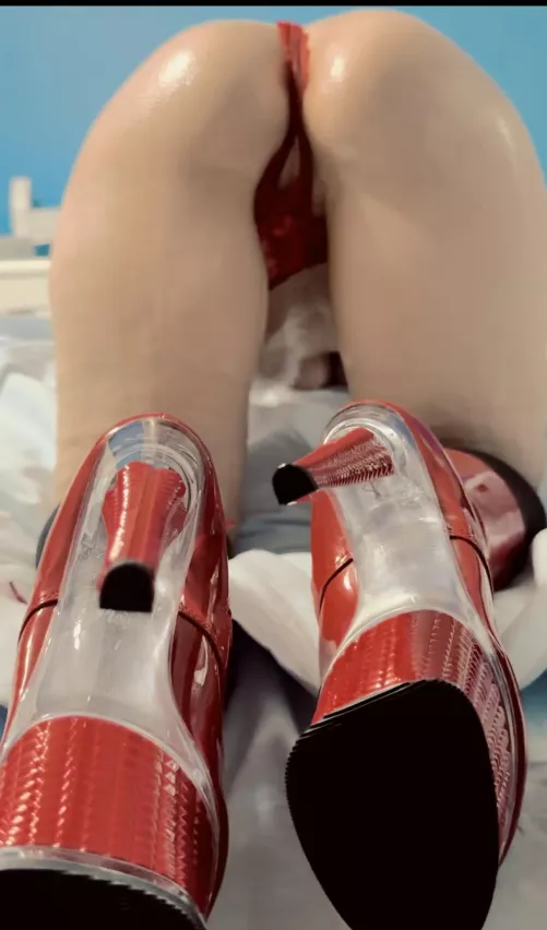 Anal is a must if you're gonna fuck me