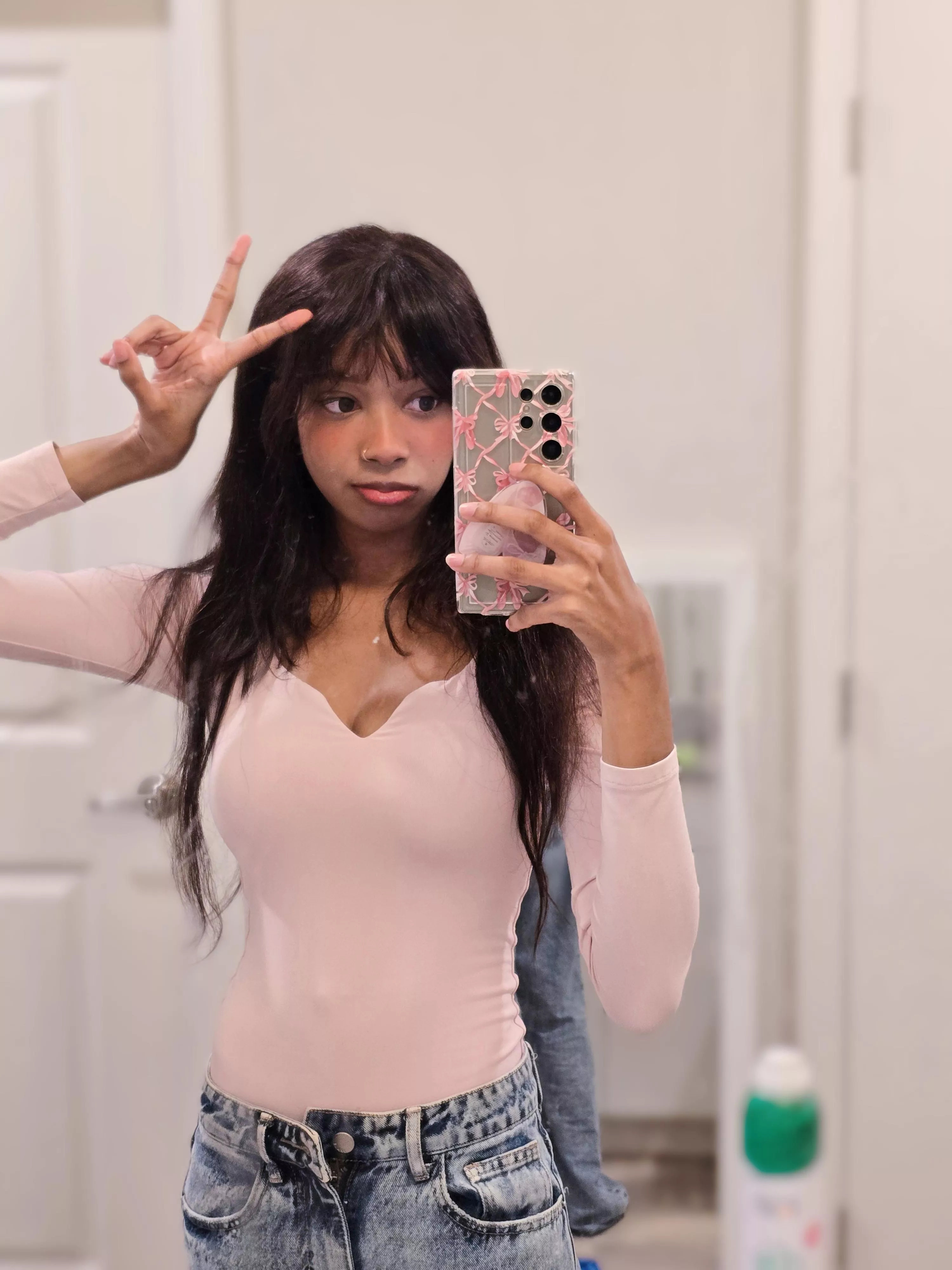 Anyone needs a sweet & caring 19 y/o gf?