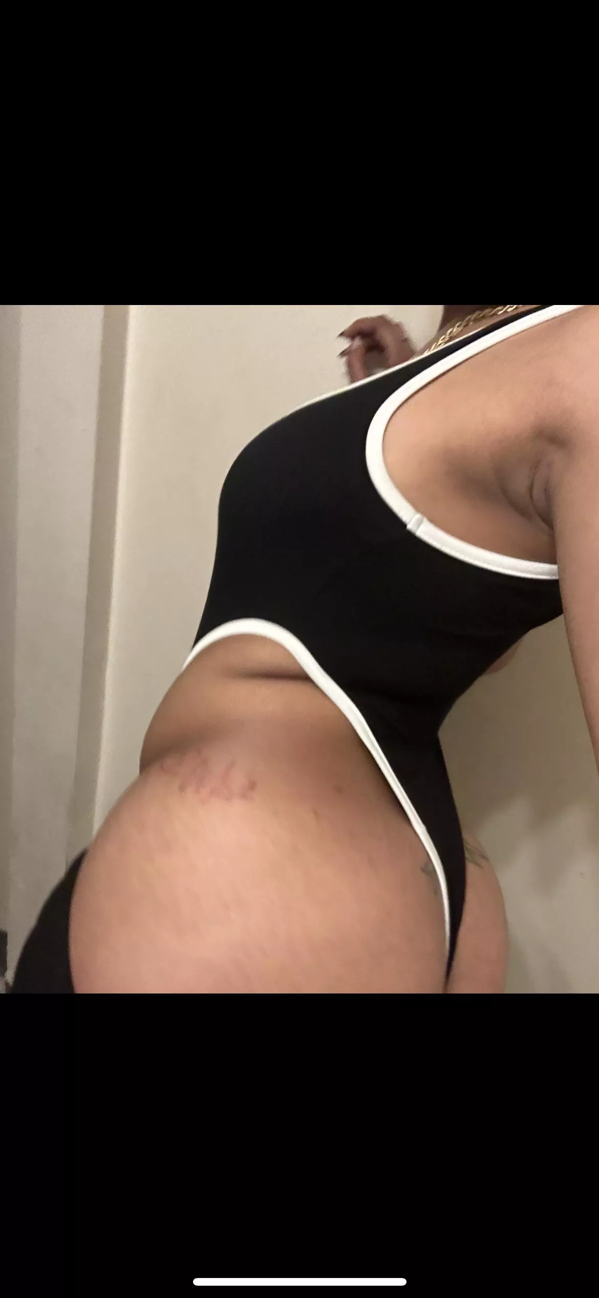 Can you lick between ? 