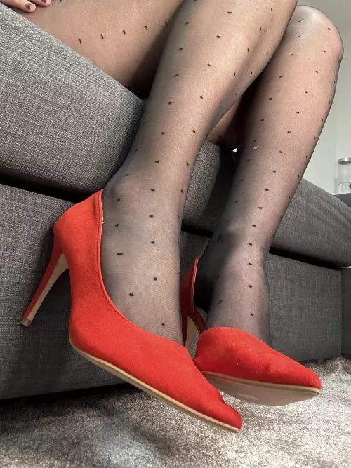 combination of black and red, very elegant