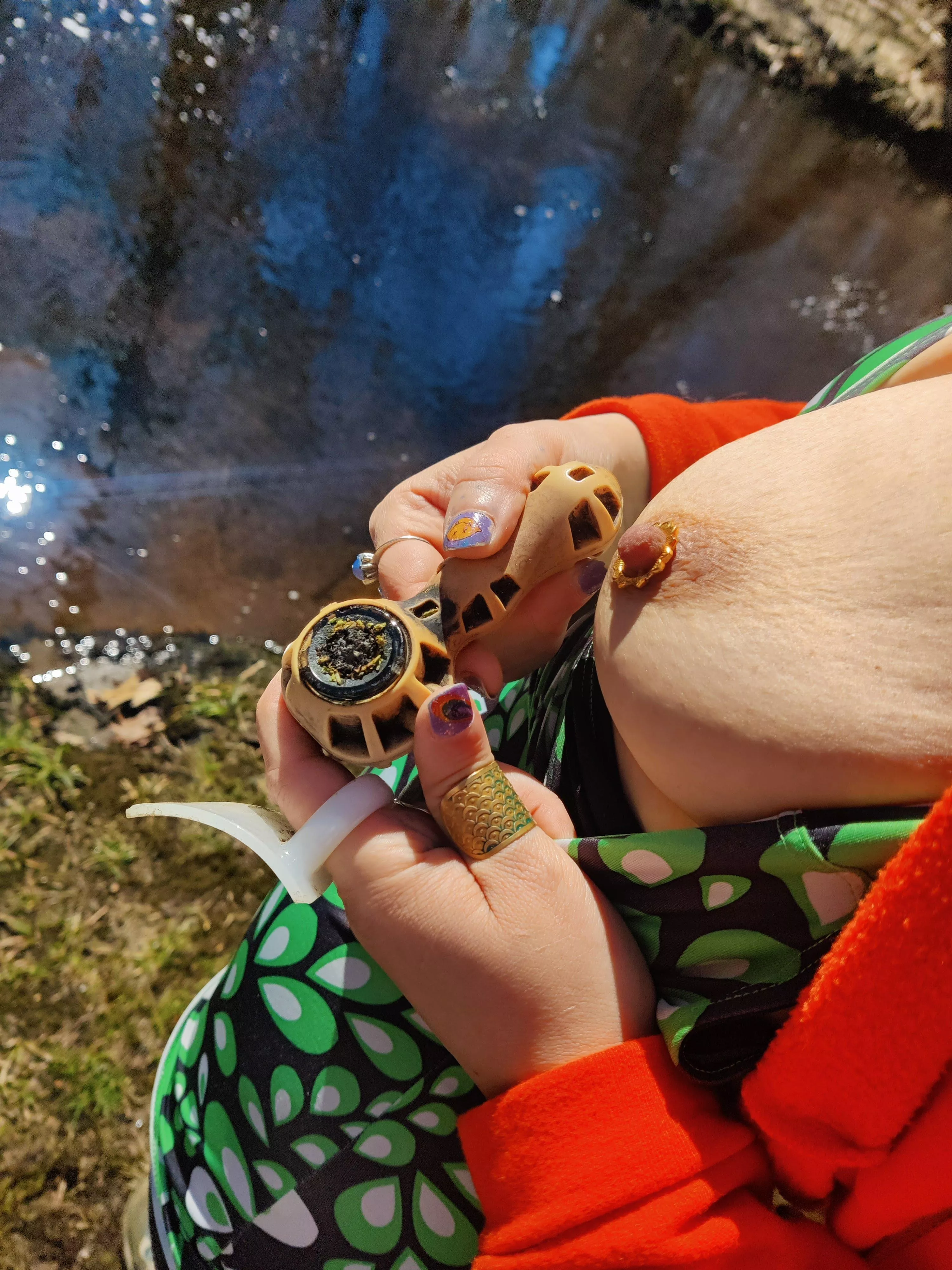 Dirty bowl [f]or an even dirtier girl🏞💚🌿👽