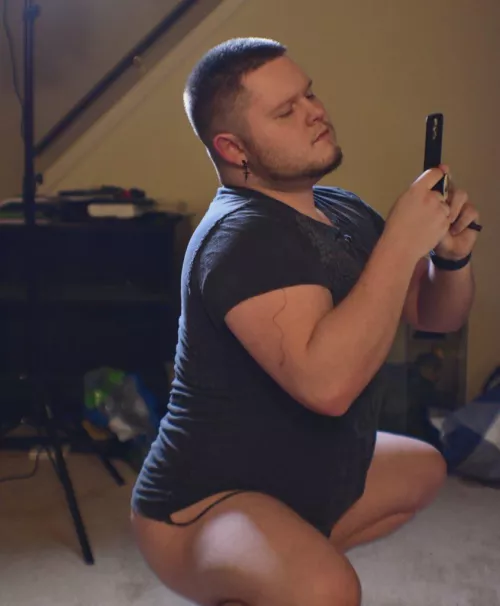 Doing some stretching before I ride that dick 😈