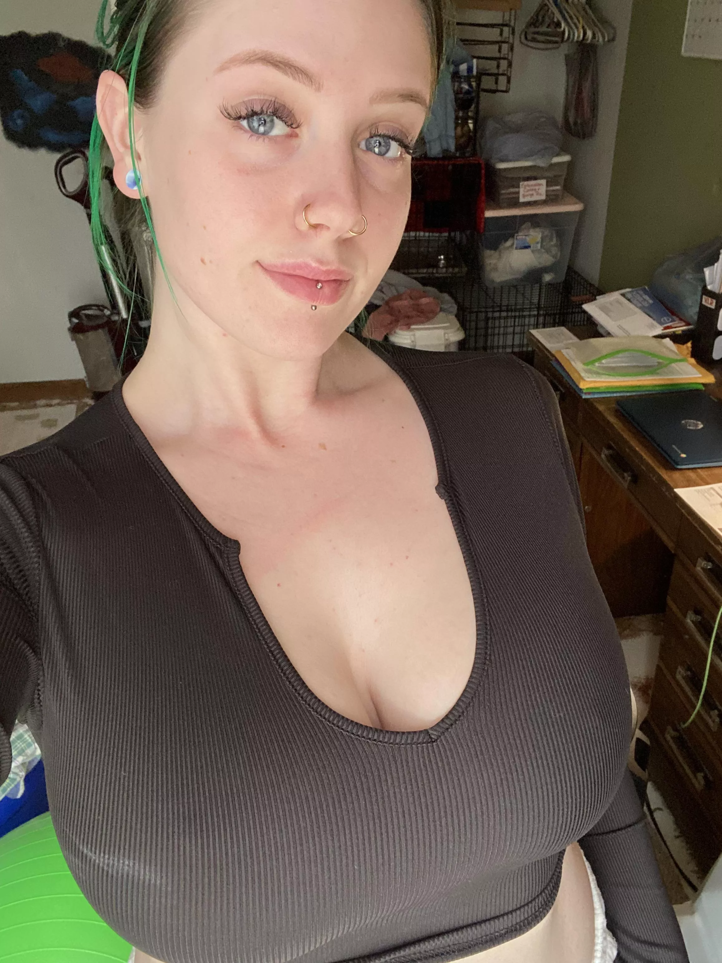 Don’t ask me what’s on my shirt. 🤫