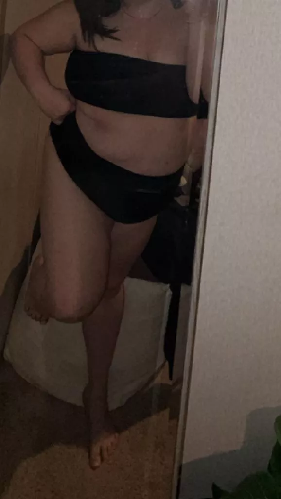 Drop a message if I can DM you🤭