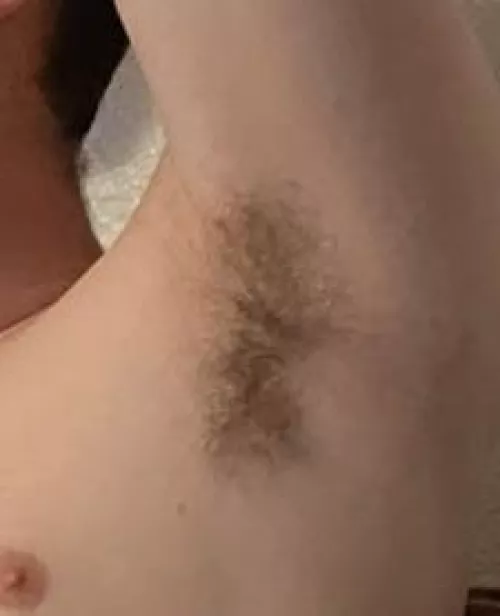 friends hairy pits