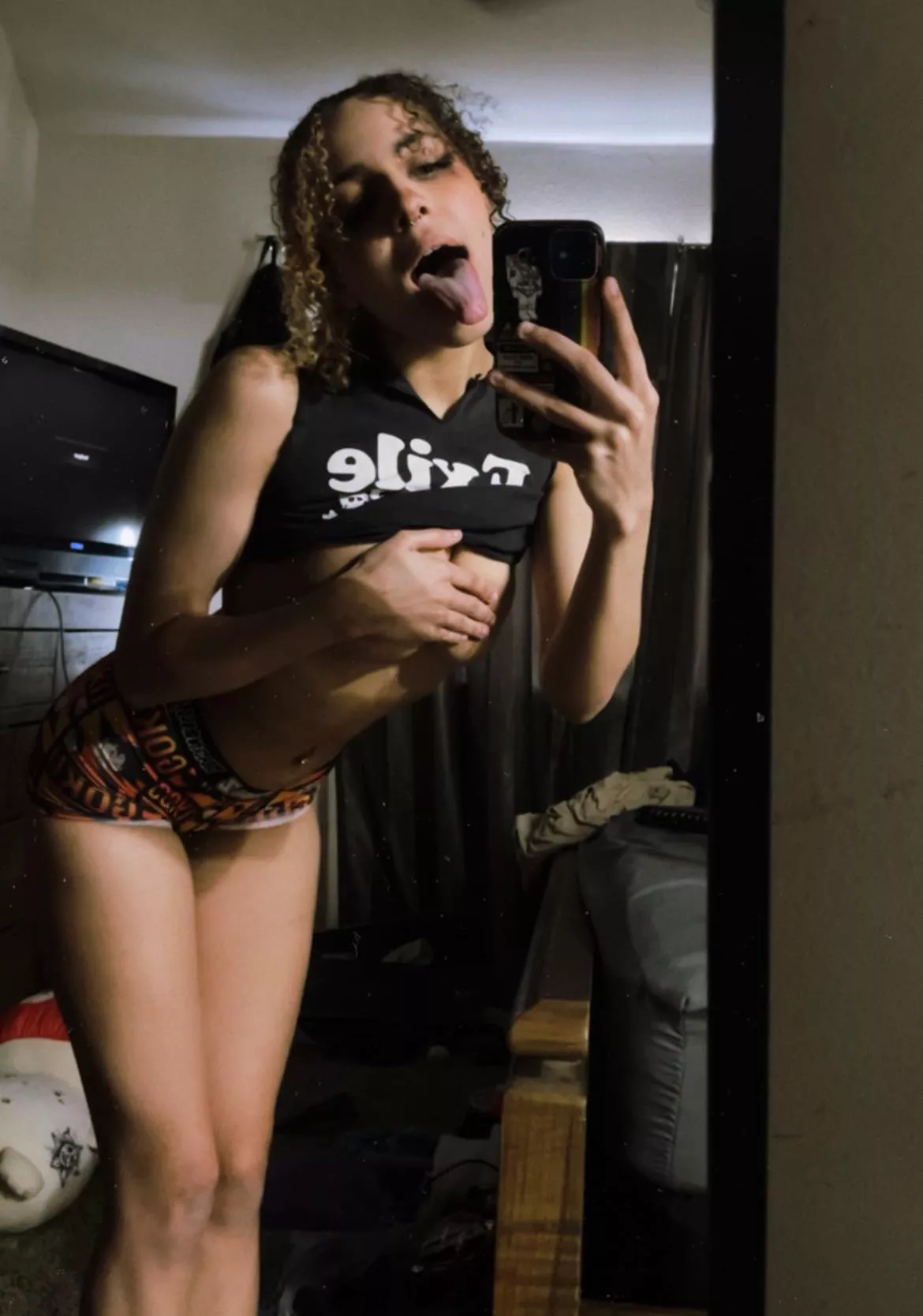 hope you’re into mixed girls 18f