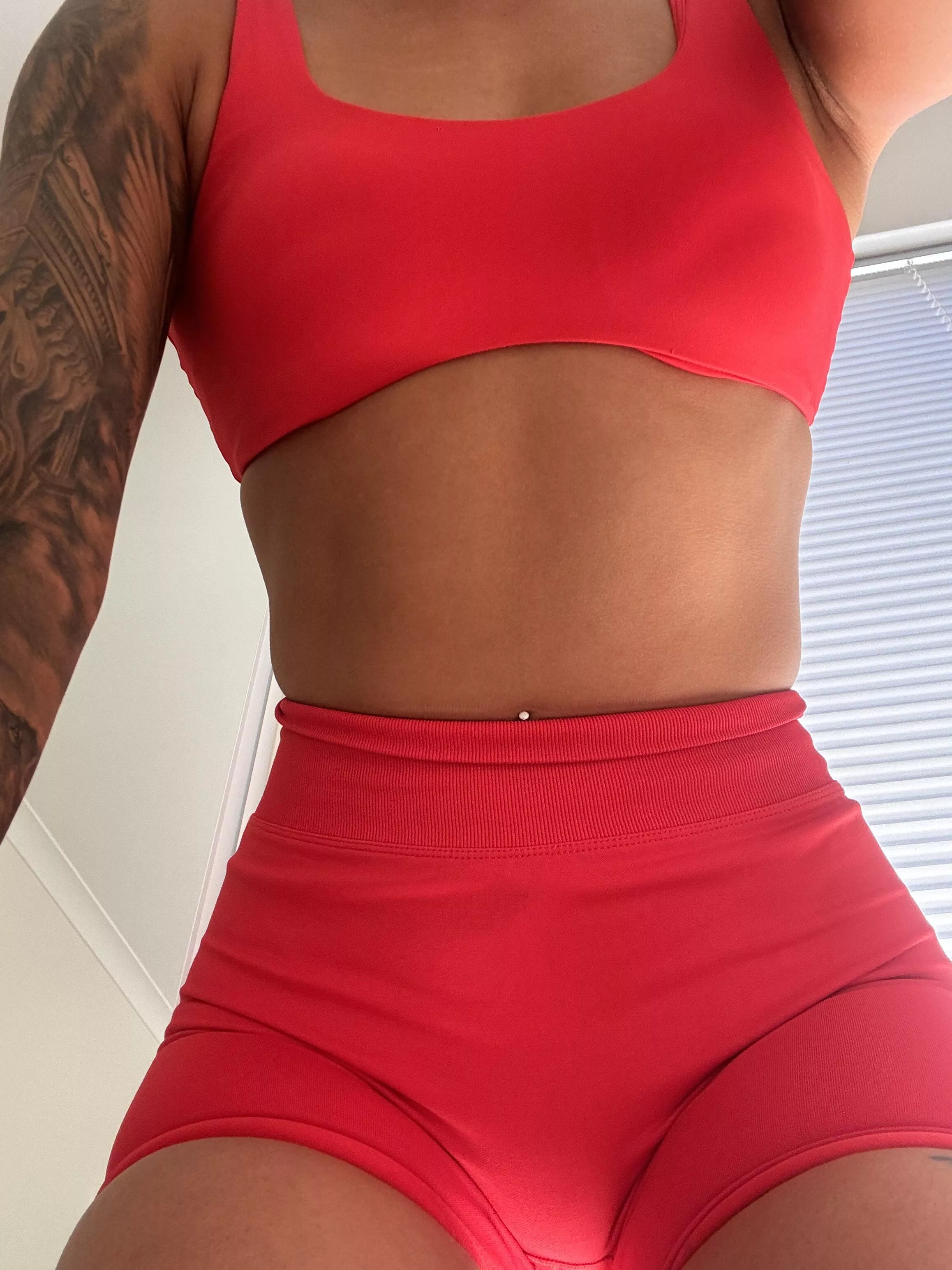 I hope you like a petite girl with some hip cleavage 