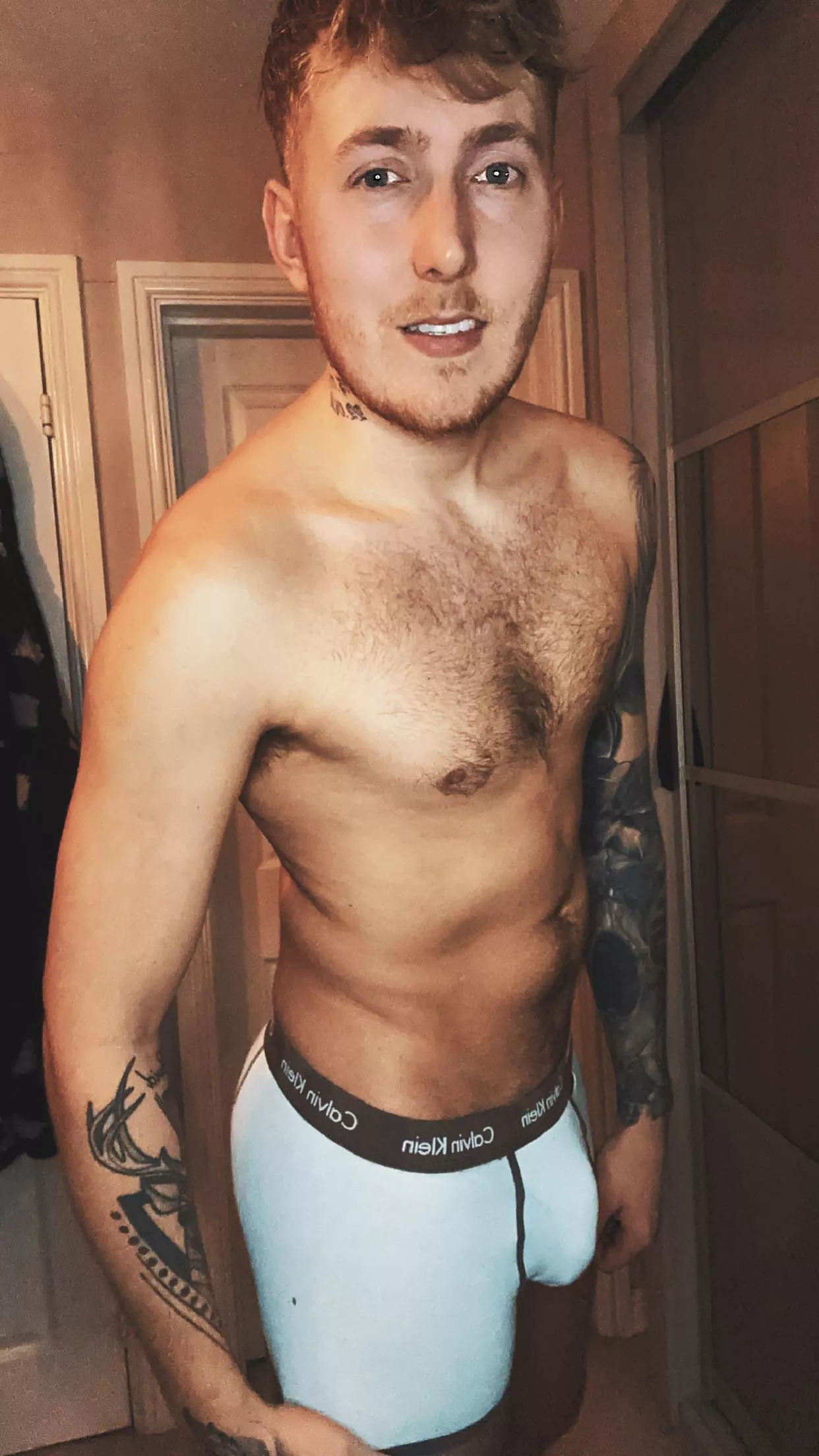 I lost my clothes can I borrow yours?