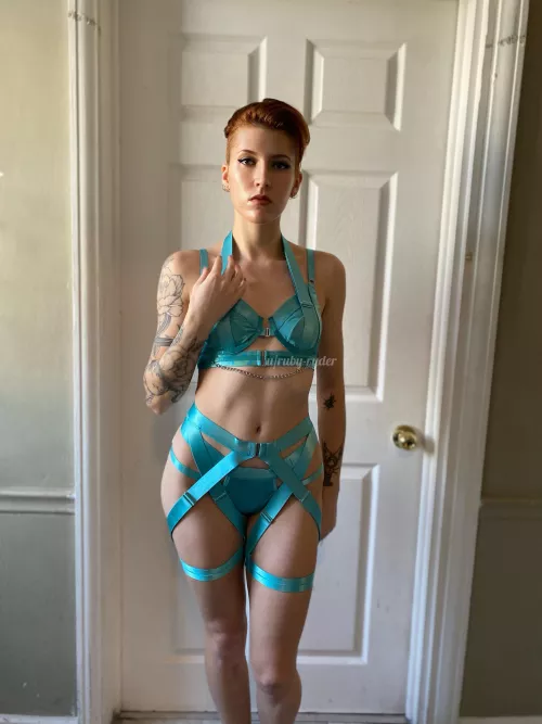 I love having fingers run through my hair