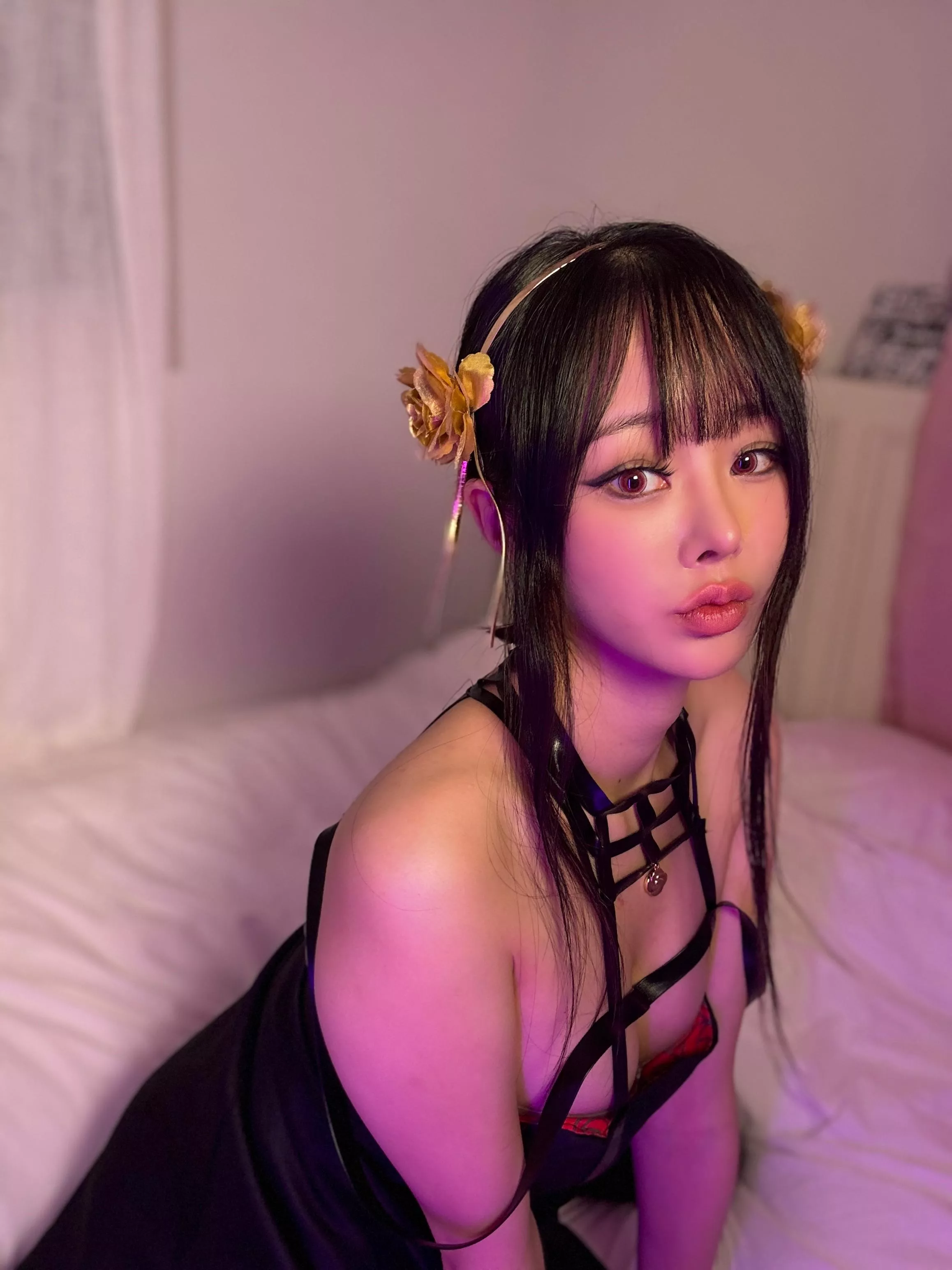 I love sending pics to random guys, say yes if you're in