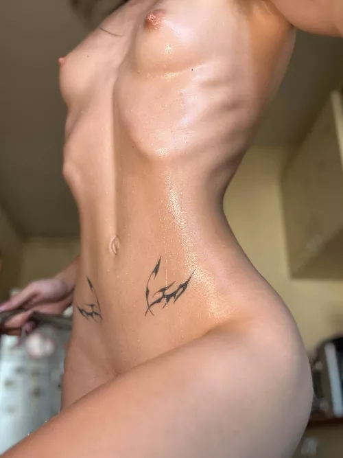 I only date men who like my skinny body