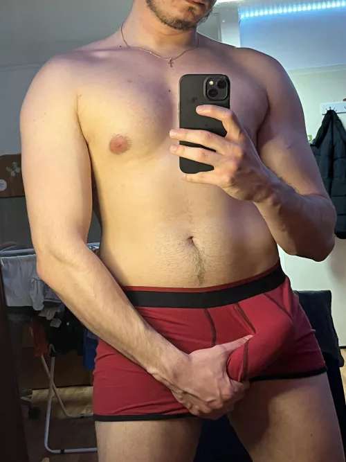 i think this is my first post, who wanna help me ? 