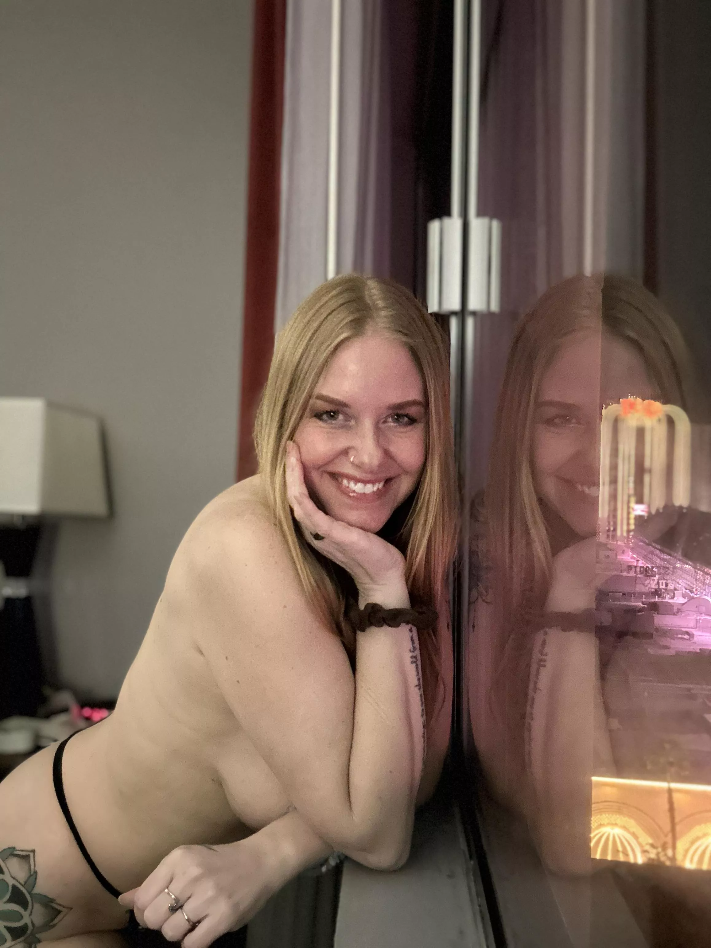 Is there any married men who want to fuck a 40-year-old MILF?