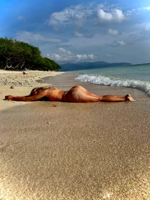 join me take a Dip and let's get naked after