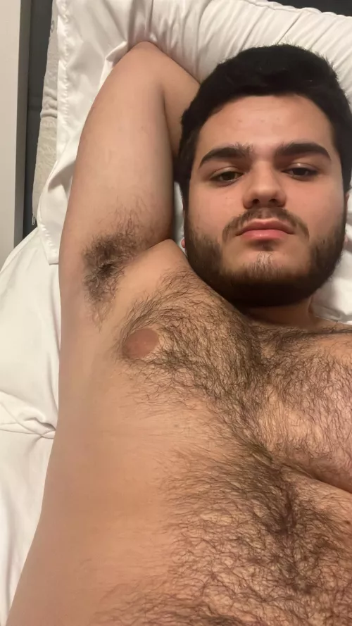 Just got home from practice and didn’t shower yet, wanna have a sniff?