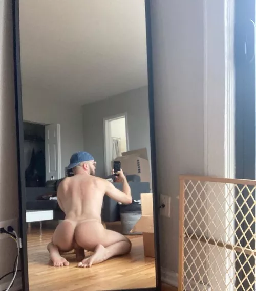 Like the tan line? 🍑