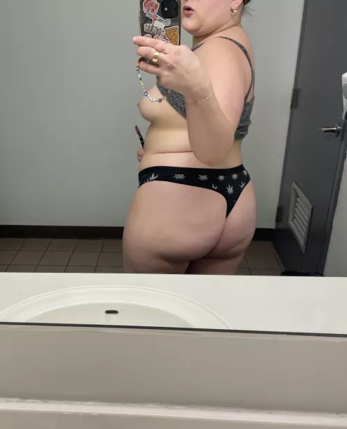 little work break (f)