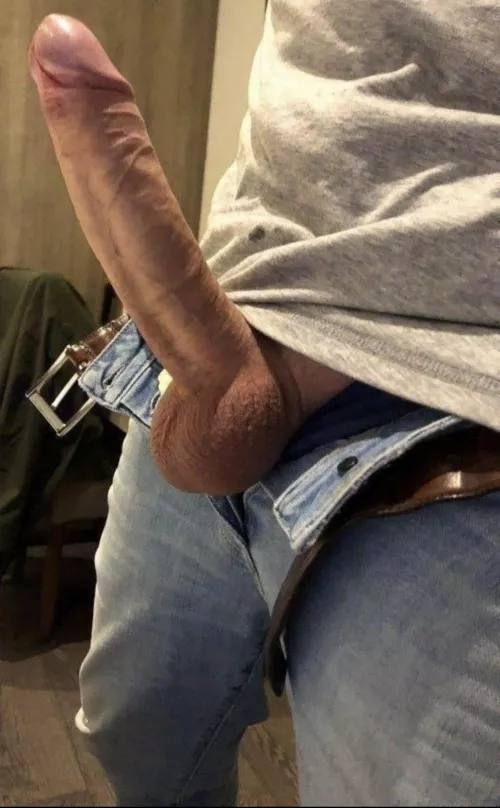 M23 I need a good girl to suck me off before I go to work