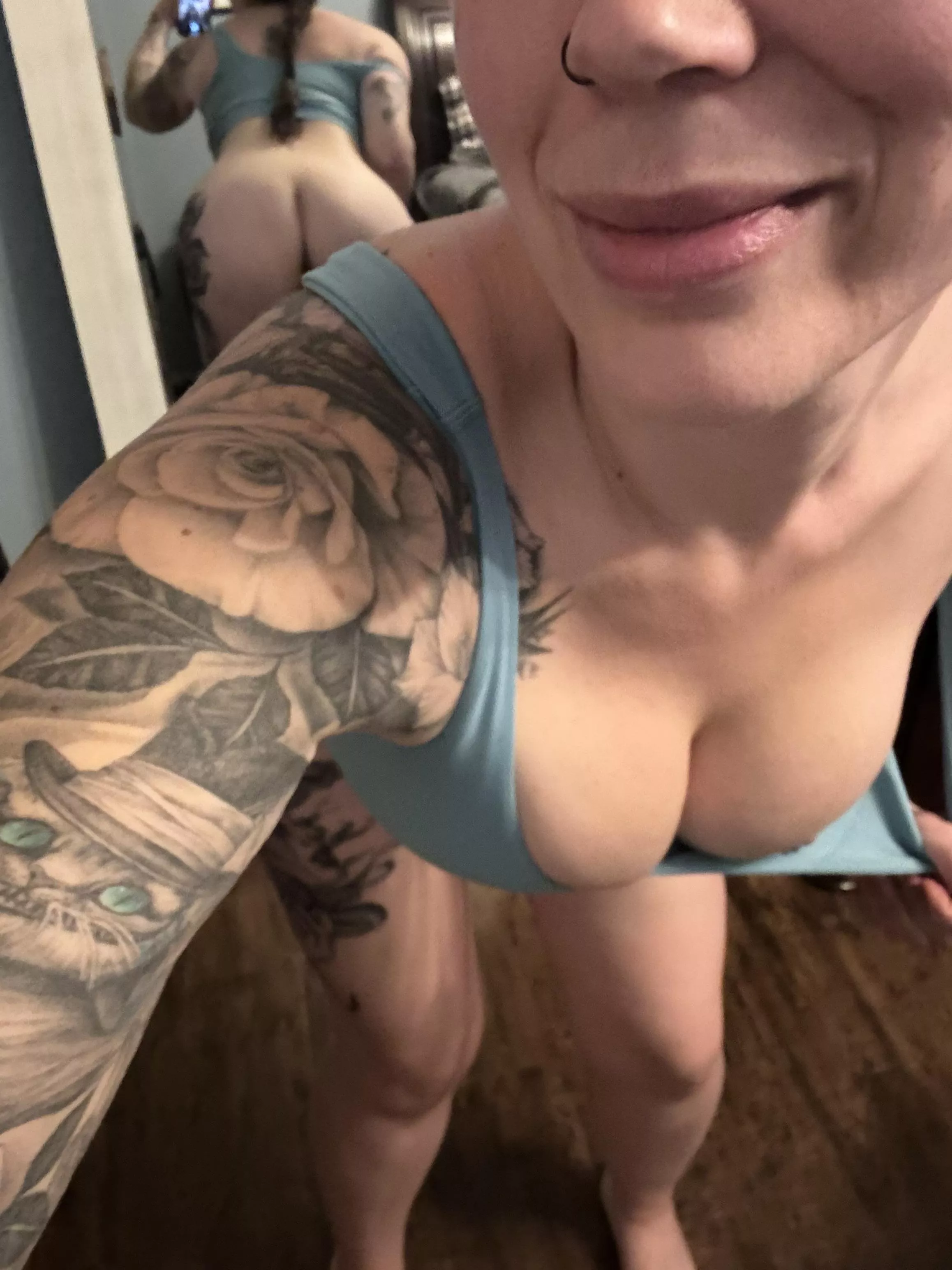 Milf home alone, consider this your invitation.