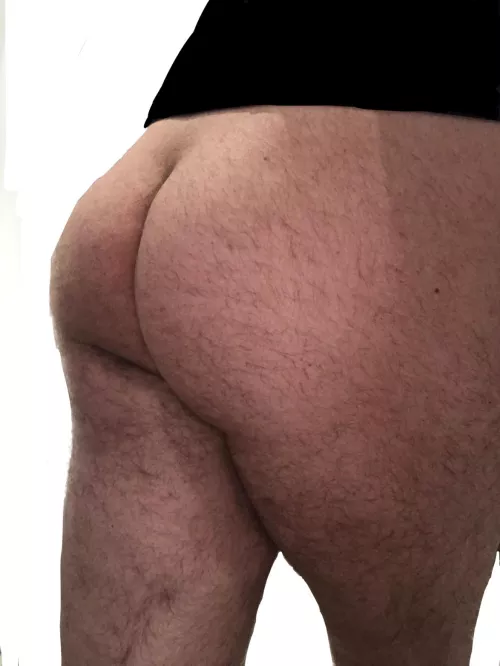 Round, bouncy and juicy 🍑