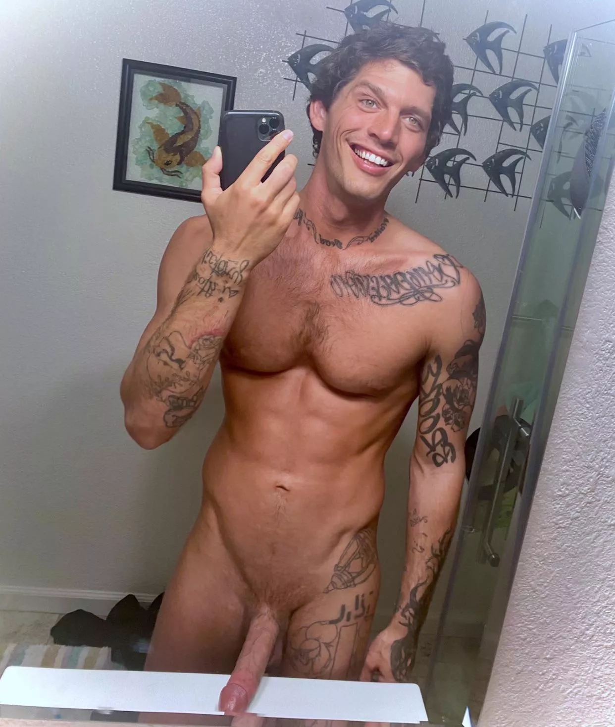 Sending nudes for your Tuesday vibes. 🫠🤪