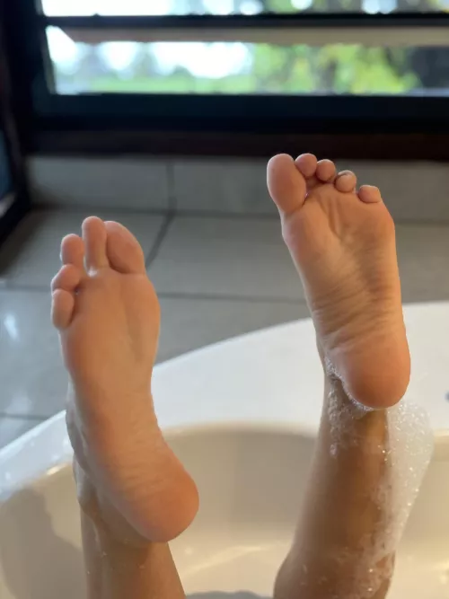 Soaking 👣🫧