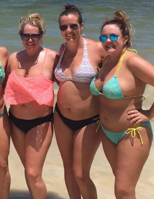 Still bikini baddies 