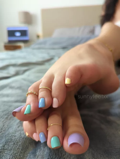 This pretty pedicure needs to be appreciated by mouth...