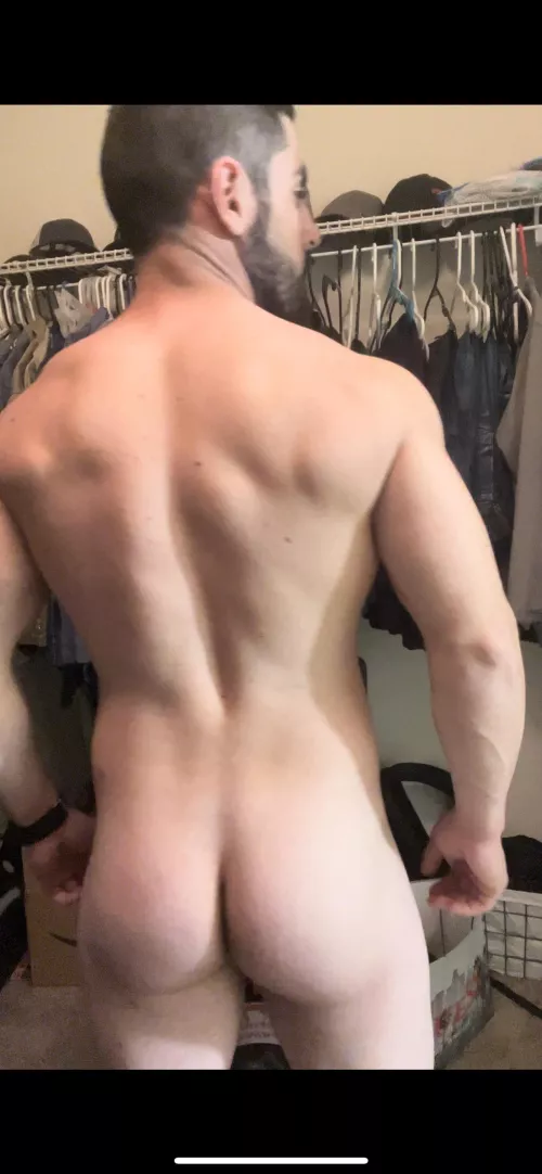 type yes if you would help me clean my closet